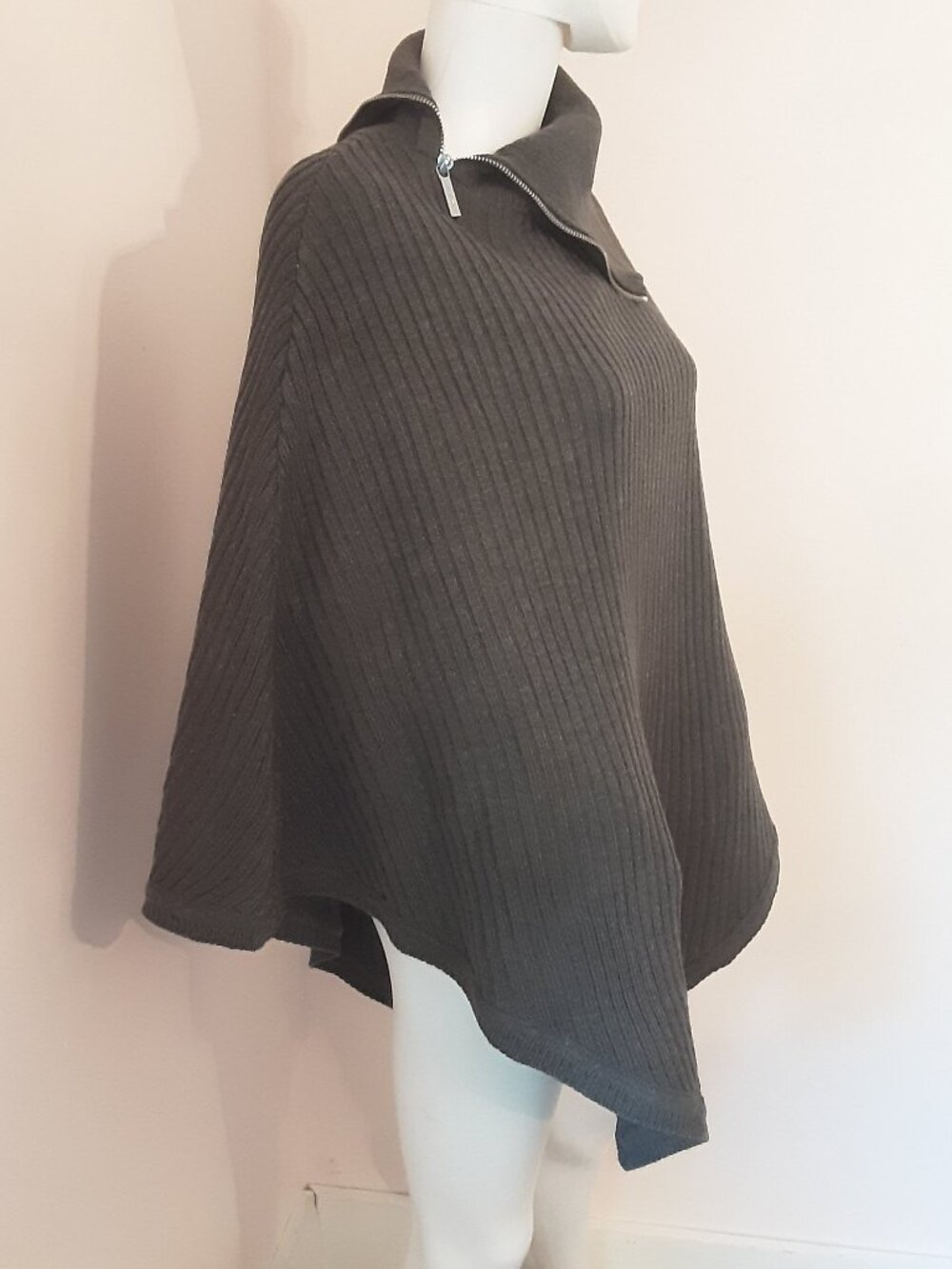 MICHAEL KORS Ribbed Knit Poncho